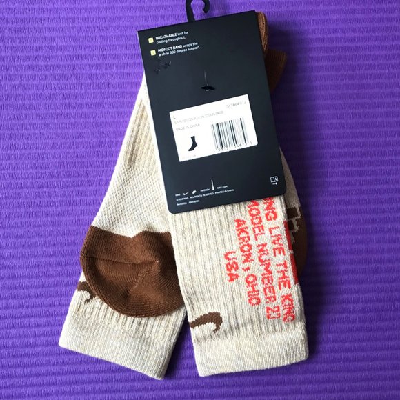 One Pair Nike Basketball Elite Crew Lebron Socks - Picture 8 of 8